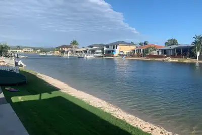 Image de Palm Beach House sur Canal