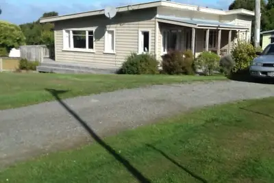 Image de Bonnie Doone. . . andquot; Home away from homeandquot;