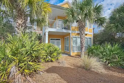 Image de Sand 'N Sea Cottage - Gulf View! Service de plage Gratuit. En saison mars - octobre!