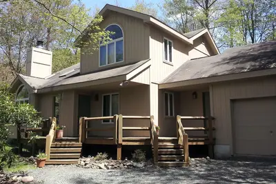 Image de Prime Times toujours disponible! Minutes Pour Pocono Raceway / Stations De Ski / Kalahari!