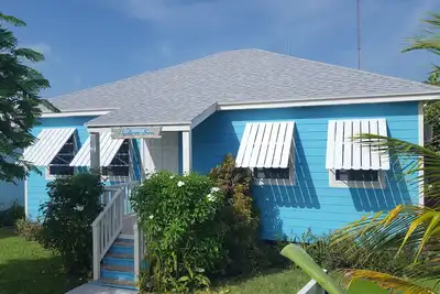 Image de Hide 'N' Sea Spanish Wells, Bahamas, Construit 2015, Comprend Golf Cart & Kayaks