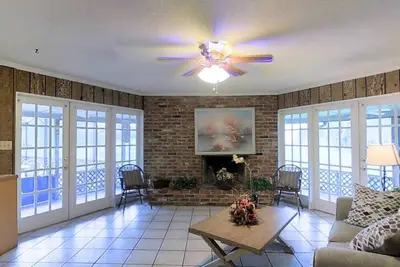 Image de Lakeview House, Trois Chambres et Deux Salles de Bains - Gator Nest