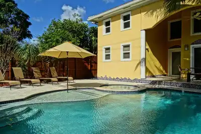 Image de Luxe Modern Family Villa