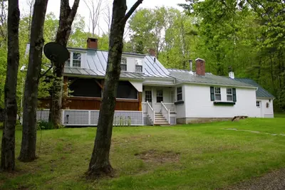 Image de Historic Butternut Cottage - Maison de l'actrice Bette Davis à Sugar Hill, Nh