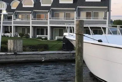 Image de Condo Waterfront à quelques minutes du parc d'État et de la promenade de Grand Haven