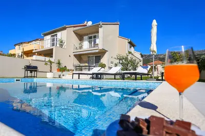 Image de Villa Elysium - Belle maison avec piscine chauffée près de la mer