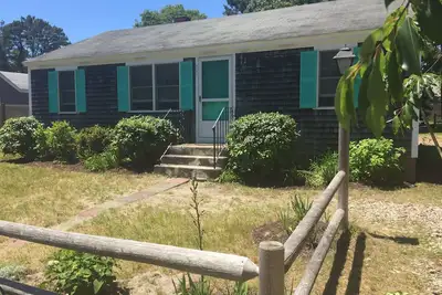 Image de 1/2 Mile to Beach / A / C / Wi-Fi haute vitesse / Deck & More!