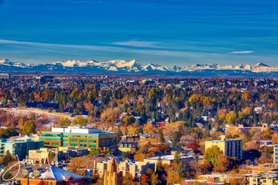 Image de Downtown Excutive Condo avec vue sur la montagne