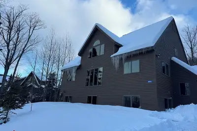 Image de Sur la montagne! Skiez sur la clairière privée au large de West Mountain jusqu'à votre porte arrière!