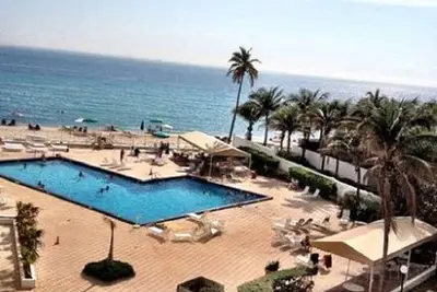 Image de Alexander Towers - Vues sur la plage! Location 30 jours