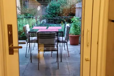 Image de Jardin privé apt-Prime Park Slope Brooklyn Nyc. Espace extérieur / Grill