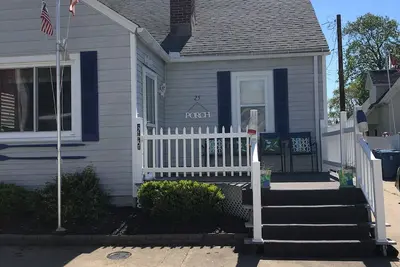 Image de Lac Erie Beach House Dans Quiet Communitty