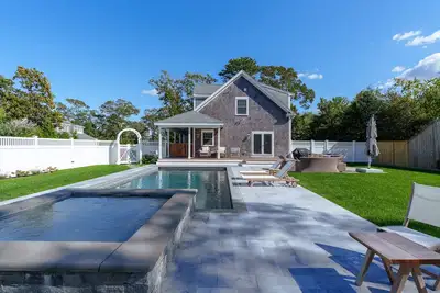 Billets De Ferry! Nouvelle construction Lux 4 Bd / 4 ensuite Ba, A / C Vineyard Haven