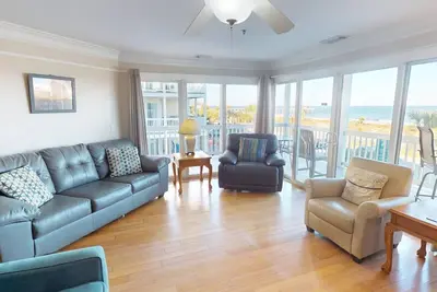 Image de Pelican Point Condos - Unité 3 - Vues panoramiques sur l'océan - Wi-Fi gratuit