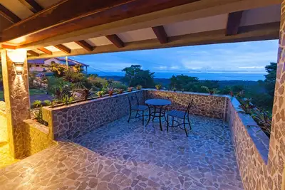 Image de 3 Chambres 3 Bath Ocean View Home à Uvita centrale avec piscine privée