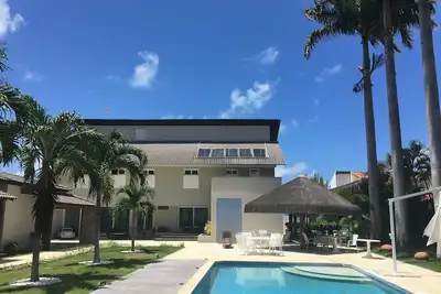Image de maison de luxe moderne en bord de mer Tamandaré, 7 suites, grande piscine