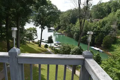 Image de 5 chambres, 4 salles de bain situé à Deerfield