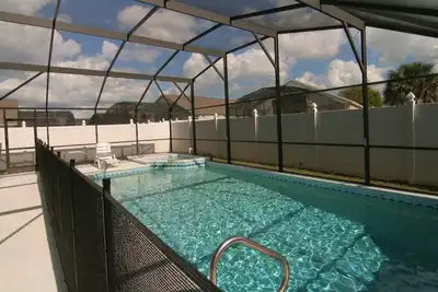 Image de Souvenirs de famille. Ac. Télévision par câble. Wifi gratuit. Piscine privée clôturée avec spa. Salle de jeux