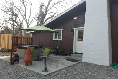 Image de Nature's Riverside Dans un cadre tranquille au bord de la rivière * Spa privé