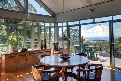 Image de Colline de Yarrawa - Retraite des amoureux d’art avec vues sur le bush et l’océan