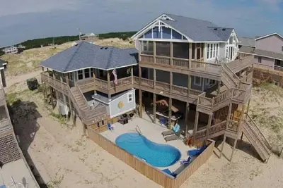 Image de OceanfrontOasis w / Vues à couper le souffle! Pool w / TikiBar. Jacuzzi. Frais de pension