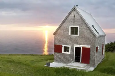 Image de Belle Oceanside Cottage avec des vues spectaculaires