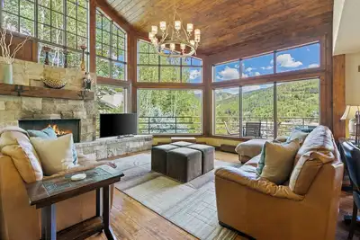 Image de La meilleure affaire de Vail! Platinum nominale * Spa privatif * Navette gratuite * Vues * Wifi gratuit *