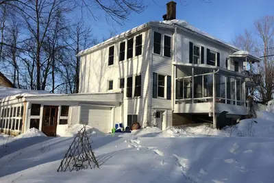 Image de Maison de campagne, 6 chambres, dans les Cantons de l'Est, Québec.