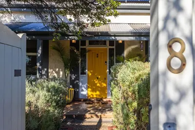 Image de Cottage Rose Elanora - Caractère, Charme et Confort