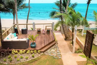 ★ 1er août-15 novembre: 7ème nuit gratuite ★ En bord de mer sur la célèbre plage de sable. Marchez pour vous reposer. / bars