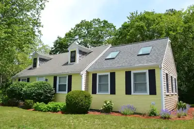 Image de 2 1/2 Rues De La Plage! Seul le 6 juillet - 13 juillet est disponible