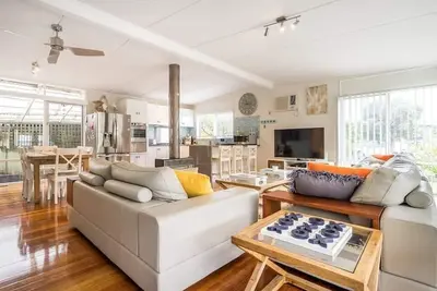 Image de Retraite de bois flotté - 600 m de la plage et du Wifi