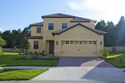 Image de Luxe 5 lits; espace barbecue / Tv extérieur avec piscine privée plein sud, sans vis à vis