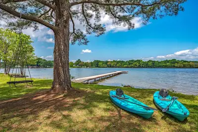 Image de Superbe Bungalow Waterfront! ! !