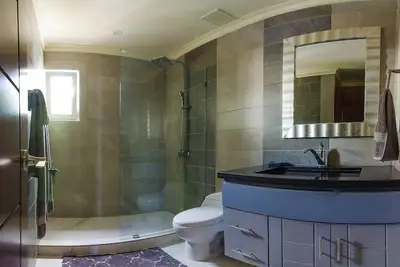 Image de Condo de luxe 1 chambre en bord de mer dans le centre de Cabarete, vue sur la mer, Convivial
