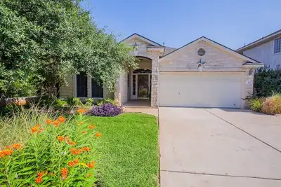 Image de Bien situé Doll House In The Heart Of Cedar Park