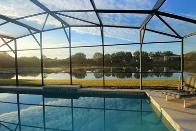 Image de Pond View Villa avec orientée sud, Super-size, Piscine privée