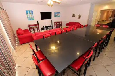 Image de 6 Chambre Sunrise Red Villa Mbvii. Capacité d'accueil 20. Les meilleurs prix et de l'emplacement dans le bâtiment.