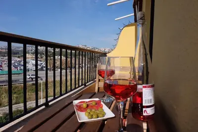 Image de Lumineux et spacieux appartement dans la ville de Moraira avec vue sur les vignes et la montagne