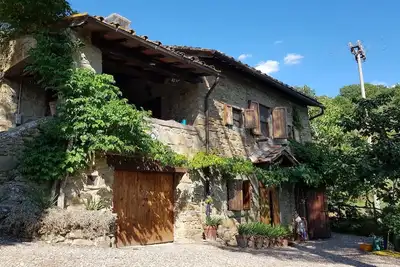 Image de Maison toscane traditionnelle avec usage exclusif de la maison, du jardin, de la piscine et du terrain