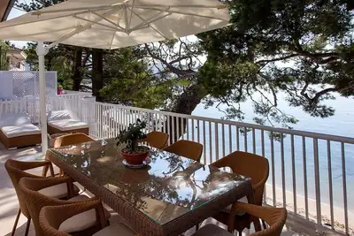 Image de Luxueux appartement en front de mer avec vues à couper le souffle