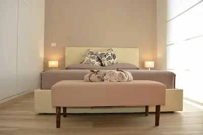 Image de Central, près du Vatican / Saint-Pierre et du métro, avec terrasse, ascenseur et garage.