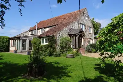 Image de A Mis à jour récemment Barn Conversion placement spacieuse Hébergement de luxe