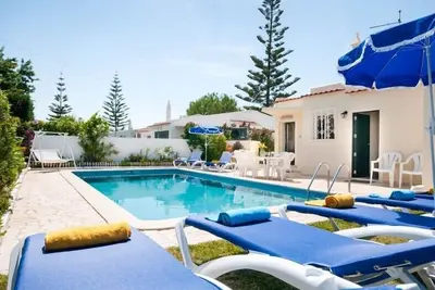 Image de Belle villa de 4 chambres Silva, piscine privée, à proximité du Strip et de la vieille ville