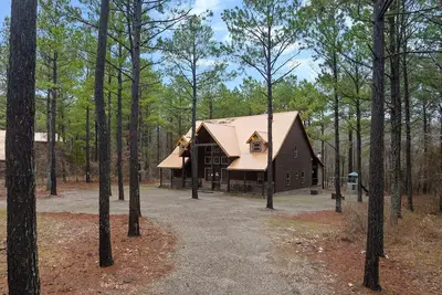 Image de Paradise in the Pines 5 bdr, 4 tables de billard 599-649