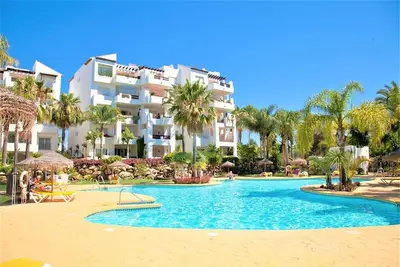 Image de Appartement de deux chambres avec Wifi et clima, Proche de la plage entre Estepona et San Pedro