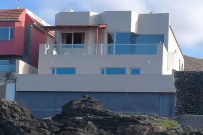 Image de Maison de Minerva Jolie maison face Ă la mer