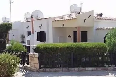 Image de Villa Complex calme avec piscine et local Taverna