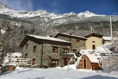 Image de Le Chalet De La Vanoise 210m2 Proche d' Orelle-ValThorens et des stations de ski