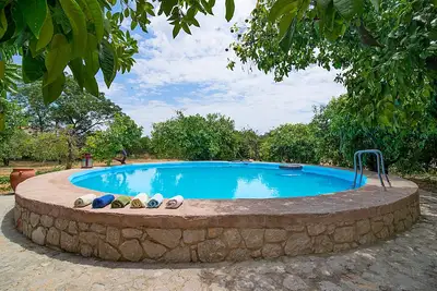 Image de Classique Villa grecque Entouré Par Amazing paysage et l'histoire profonde